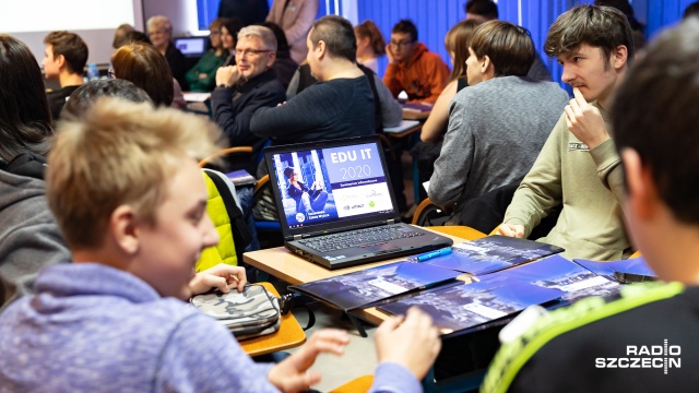 Wykłady, prelekcje, a także mini muzeum informatycznych sprzętów sprzed lat - tak wyglądała druga edycja seminarium branży IT zorganizowanego przez Collegium Balticum oraz Technopark Pomerania.