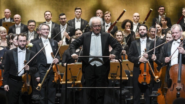 125. muzyków na scenie przedstawiło w piątek w Filharmonii im. Mieczysława Karłowicza w Szczecinie monumentalną Symfonię alpejską Ryszarda Straussa.