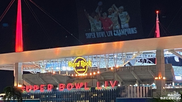 W finale ligi NFL, który odbył się w Miami na Florydzie Chiefs pokonali San Francisco 49ers 31:20. Super Bowl to największa jedniodniowa sportowa impreza na świecie.