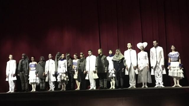 Historia inspirowana słynnym dramatem Szekspira Romeo i Julia z muzyką Charles039a Gounoda miała swoja premierę w piątek na deskach Opery na Zamku.