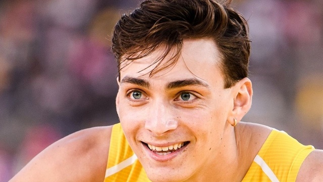 6 metrów 18 cm - tyle wynosi rekord świata w skoku o tyczce. Ustanowił go 20-letni Szwed, Armand Duplantis podczas mityngu w Grand Prix Indoor w Glasgow.