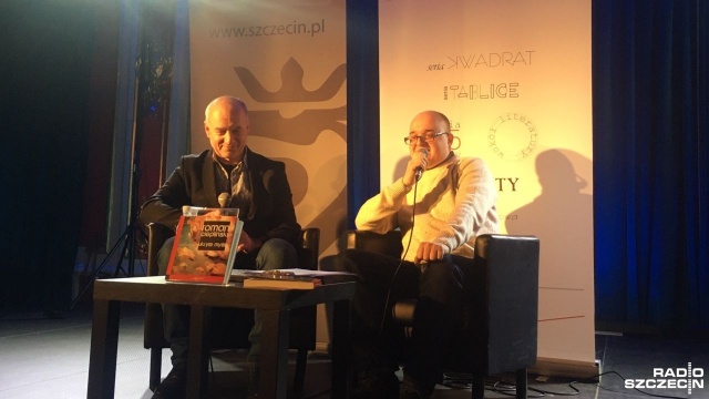 Najnowsza powieść Romana Cieplińskiego, szczecińskiego prozaika, dziennikarza i eseisty nosi tytuł Ukryte myśli. W czwartek w klubie 13 Muz odbyła się promocja książki.