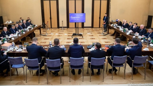 Wojewódzkie Inspektoraty Sanitarne będą pracować przez całą dobę z powodu zagrożenia koronawirusem.