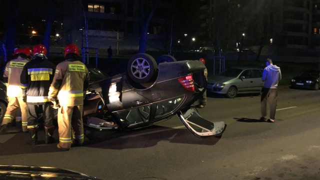 Kolizja na ulicy Dembowskiego na szczecińskim osiedlu Niebuszewo-Bolinko.