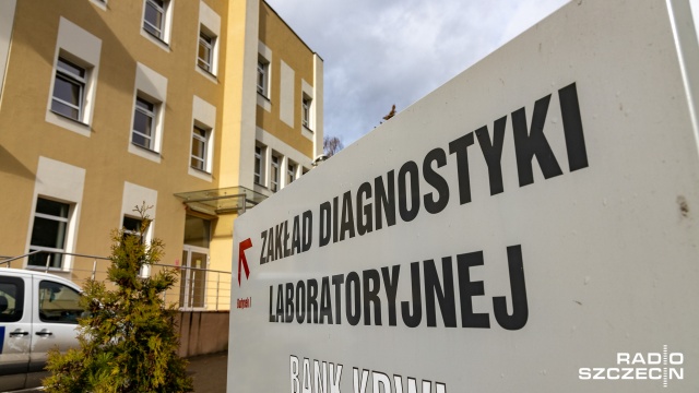 Poinformował o tym minister zdrowia Łukasz Szumowski. Chora kobieta jest w szpitalu przy ul. Arkońskiej w Szczecinie - informuje Mateusz Iżakowski, p.o. rzecznika prasowego placówki.