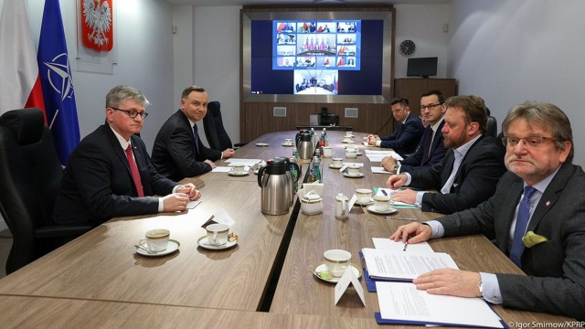 Sytuacja na granicach, przygotowywana przez rząd tzw. tarcza antykryzysowa oraz wszelkie inne aspekty walki z koronawirusem, były tematami posiedzenia Rządowego Zespołu Zarządzania Kryzysowego.