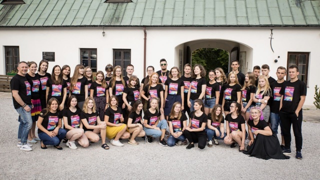 Ruszyła zdalna Rekrutacja do Akademii Liderów Fundacji Świętego Mikołaja. Taką metodę wybrali organizatorzy w okresie epidemii i zachęcają do korzystania z programu w czasie odosobnienia.