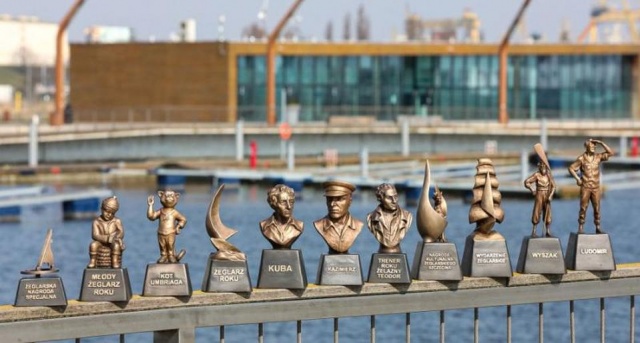 Poznaliśmy laureatów Międzynarodowych Nagród Żeglarskich Szczecina. Główną nagrodę im. kapitana Ludomira Mączki otrzymał Jerzy Andrzej Knabe.