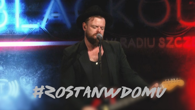 Było i gitarowo, i elektronicznie, ale też nastrojowo. Koncert Andrzeja Smolika i Keva Foxa możecie przeżyć jeszcze raz.