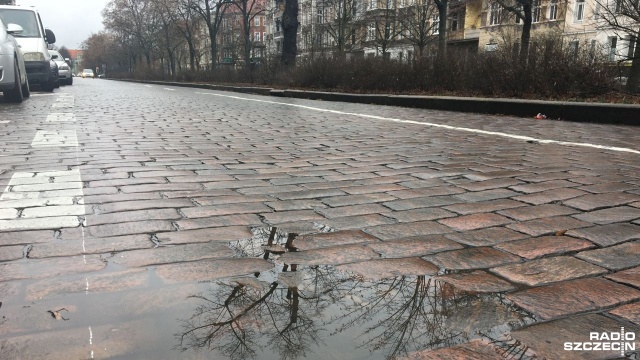 Trzy firmy zainteresowane przebudową alei Jana Pawła II w Szczecinie. Modernizacji podlega odcinek od ulicy Felczaka do placu Grunwaldzkiego.