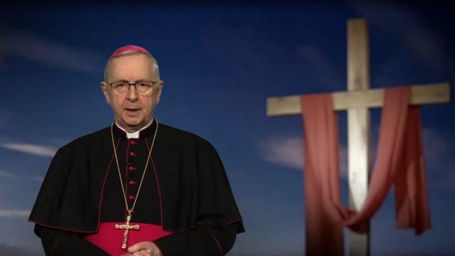 Przewodniczący Konferencji Episkopatu Polski, arcybiskup Stanisław Gądecki w orędziu wielkanocnym powiedział, że Chrystus zmartwychwstał i my razem z nim zmartwychwstaniemy.