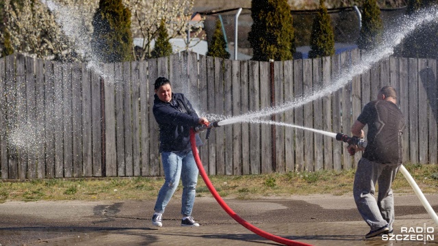 Symbolizuje oczyszczenie, radość z wiosny i pierwszych oznak kwitnącej przyrody. To śmigus-dyngus przypadający w drugi dzień Świąt Wielkanocy, w tym roku 13 kwietnia.
