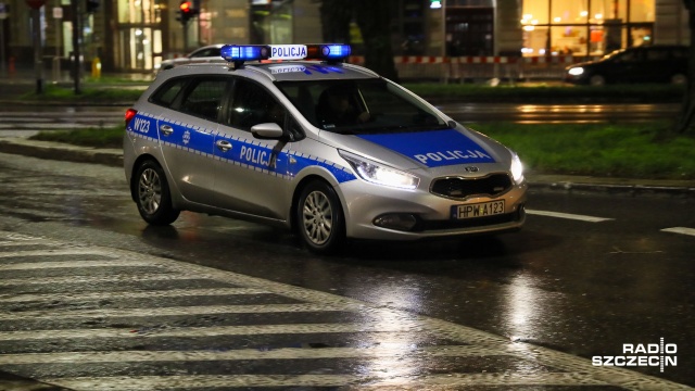 Minionej doby policja stwierdziła 220 przypadków naruszenia kwarantanny. Funkcjonariusze sprawdzili w tym czasie ponad 122 tys. osób.