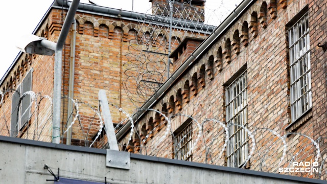Niedoszły zabójca z Nowogardu trafił za kraty. Na wniosek prokuratora sąd umieścił mężczyznę podejrzanego o usiłowanie zabójstwa w areszcie tymczasowym na trzy miesiące.