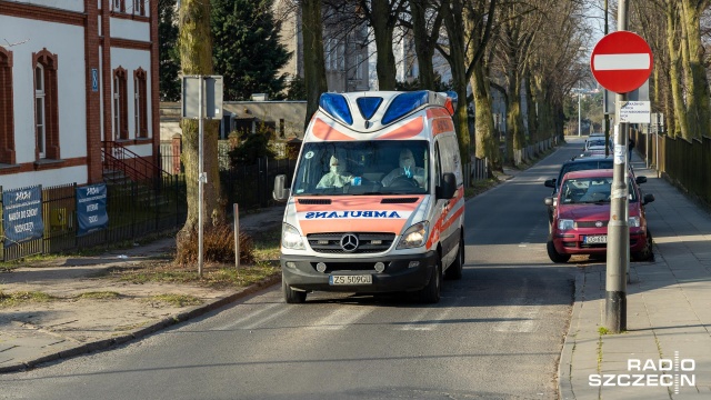 Wojewódzka Stacja Sanitarno-Epidemiologiczna w Szczecinie informuje o trzech nowych przypadkach zakażeń wirusem SARS-CoV-2 na terenie województwa zachodniopomorskiego.