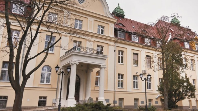 Z powodu sytuacji epidemicznej Szpital Wojewódzki w Koszalinie czasowo zawiesił wykonywanie zabiegów. Są jednak wyjątki.