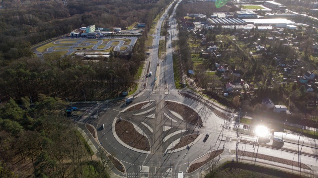 Od poniedziałku autobusy linii 80 oraz nocnych 529 i 531 znikają z przebudowywanej ulicy Szafera w Szczecinie.