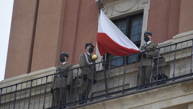 Minister obrony narodowej Mariusz Błaszczak oddał hołd Wojciechowi Korfentemu w 99. rocznicę wybuchu III Powstania Śląskiego. Przy okazji rocznicy szef MON mówił o znaczeniu Dnia Flagi.