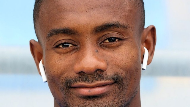 W poniedziałek wieczorem piłkarz berlińskiej Herthy, Salomon Kalou przeprowadził w mediach społecznościowych bezpośrednią transmisję z szatni Starej Damy z Berlina.