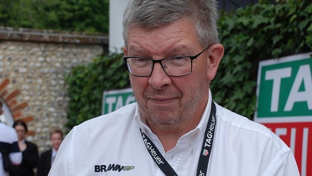 W Formule 1 po raz kolejny zmniejszono budżety zespołów. Maksymalny budżet zespołu F1 w sezonie 2021 będzie wynosił 145 mln dolarów - ujawnił w poniedziałek dyrektor sportowy F1 - Ross Brawn.