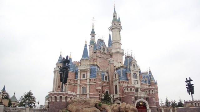 Szanghajski Disneyland zostanie ponownie otwarty po ponad trzymiesięcznej przerwie, spowodowanej epidemią koronawirusa.