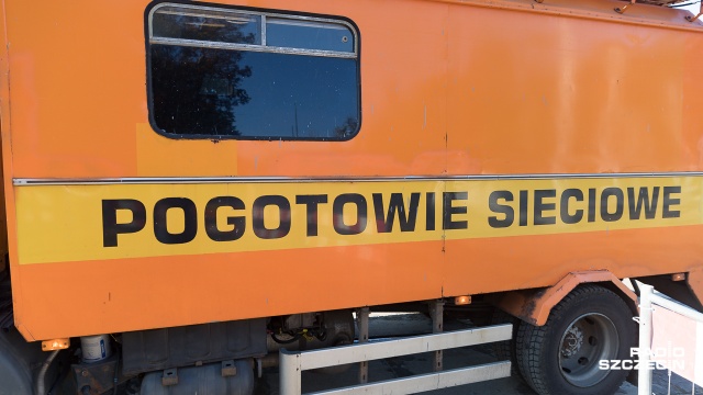 Tramwaj wykoleił się w alei Wojska Polskiego. Do zdarzenia doszło okolicy skrzyżowania z ulicą Marii Skłodowskiej-Curie.