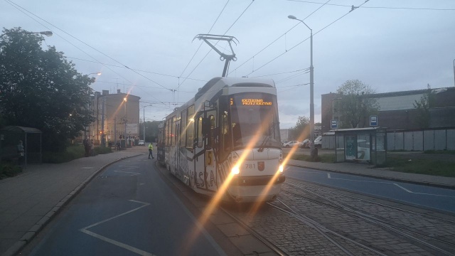 Uruchomienie gaśnicy przyczyną wycofania z dalszej jazdy tramwaju szczecińskiej komunikacji miejskiej.