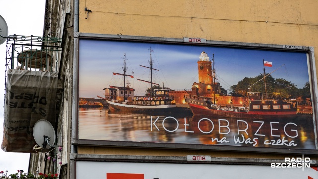Kołobrzeg na Was czeka - takim hasłem nadmorski kurort promuje się w polskich miastach. Billboard zachęcający do przyjazdu nad morze można zobaczyć między innymi w Szczecinie.