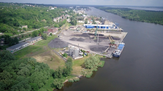 Władze szczecińskiego portu podjęły decyzję o przebudowie nabrzeża Huk na szczecińskim Gocławiu.