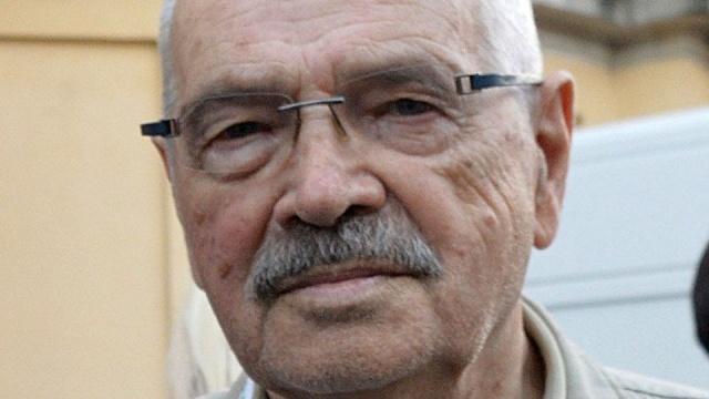 90 lat temu, 21 maja 1930 roku, urodził się Sylwester Chęciński, scenarzysta i reżyser filmowy, twórca kultowej trylogii, na którą złożyły się komedie: Sami swoi, Nie ma mocnych i Kochaj albo rzuć.