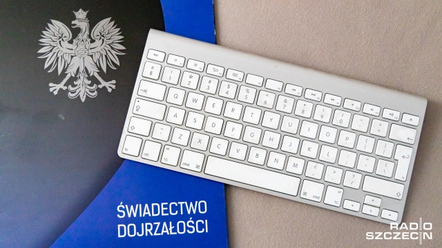 Uczniowie z zagranicy zdający w tym roku maturę, po wjeździe na terytorium Polski nie będą objęci 14-dniową kwarantanną.