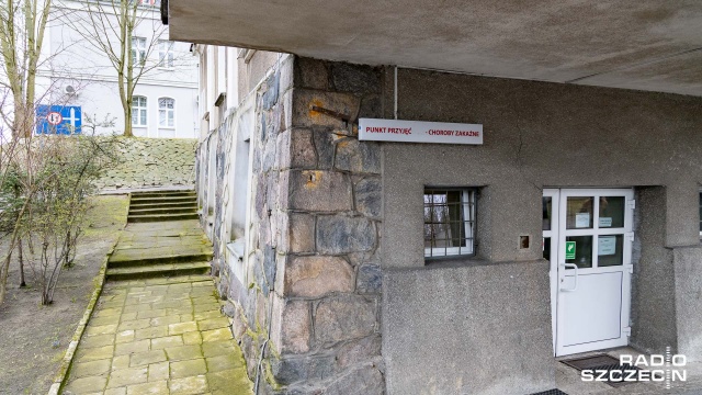 W Zachodniopomorskiem mamy coraz mniej hospitalizowanych pacjentów z COVID-19. Dziś ta liczba spadła już poniżej 50 osób. Nie ma więc potrzeby, by szpitale pozostawały w pełnej gotowości do leczenia pacjentów koronawirusowych.