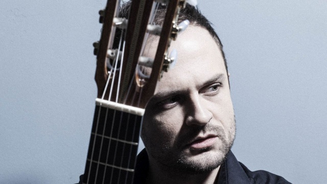 Krzysztof Meisinger podpisał lukratywny kontrakt z brytyjską wytwórnią fonograficzną Chandos.