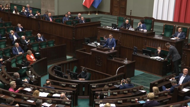 Premier zwrócił się o wotum zaufania. Pisemny wniosek w tej sprawie wpłynął do Sejmu. Będzie rozpatrywany jeszcze w czwartek - wynika z harmonogramu obrad.