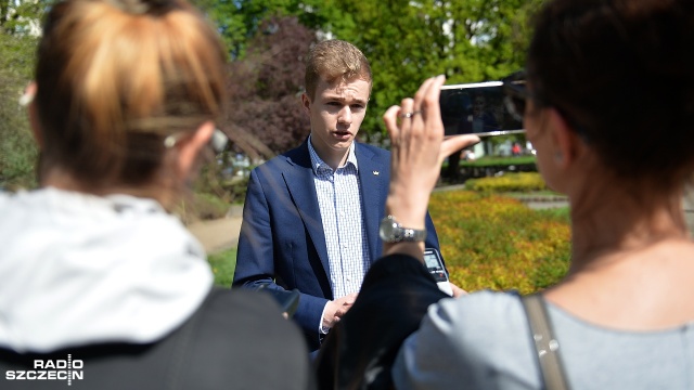 To absurdalne protesty nie wiem, co Polacy mają wspólnego z tym, co się stało w Ameryce - mówił Marcel Duda z partii KORWiN, gość Popołudniowej Przeplatanki Radia Szczecin.
