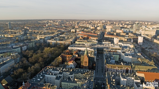 Osadnictwo na Pomorzu Zachodnim było bardzo trudne, zniszczona infrastruktura, grabieże Armii Czerwonej to powodowało, że wielu osadników opuszczało te ziemie - mówił doktor Kacper Pencarski z Akademii Pomorskiej w Słupsku.