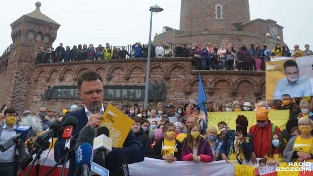 W czasie trwającej kampanii wyborczej kandydat na Prezydenta RP Szymon Hołownia pojawił się w Dziwnowie, Rewalu i Kołobrzegu.