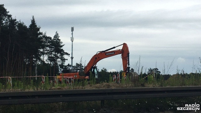 Po raz pierwszy od wielu miesięcy na budowie Węzła Kijewo można zobaczyć ekipy drogowców. Słuchacze naszej audycji interwencyjnej Czas Reakcji nie kryli radości.