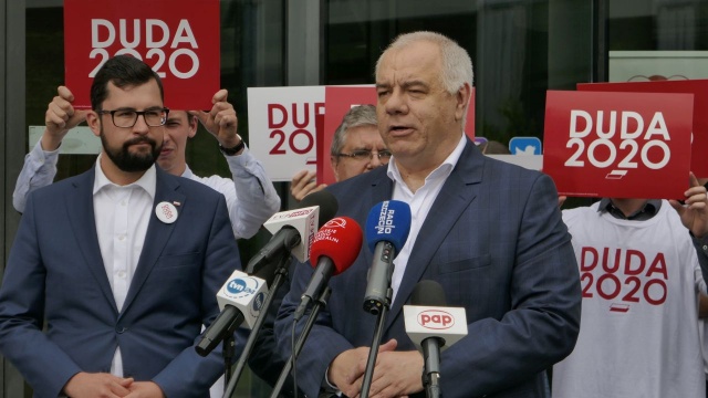 Prezydent Andrzej Duda jest głównym motorem pozytywnych zmian, jakie w tym czasie zaszły w Polsce - powiedział w Wałczu wicepremier i minister aktywów państwowych Jacek Sasin.