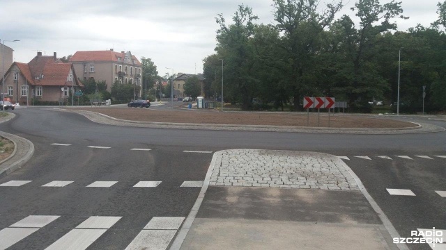 Z informacji ucieszą się kierowcy korzystający często z przejazdu drogą krajową nr 20. Ok. godz. 16 otwierana będzie obwodnica Węgorzyna. Trasa, która kosztowała ponad 13 milionów złotych wyprowadzi z miasta cały ruch tranzytowy.