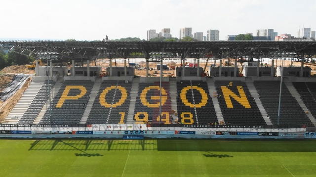 Najwcześniej w połowie września kibice zasiądą na trybunach nowo budowanego stadionu im. Floriana Krygiera w Szczecinie.