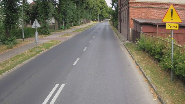 Są pieniądze na budowę obwodnicy Złocieńca w ciągu drogi krajowej nr 20. Niebawem szczeciński oddział Generalnej Dyrekcji Dróg Krajowych i Autostrad ogłosić ma przetarg na opracowanie dokumentacji dla tej inwestycji.