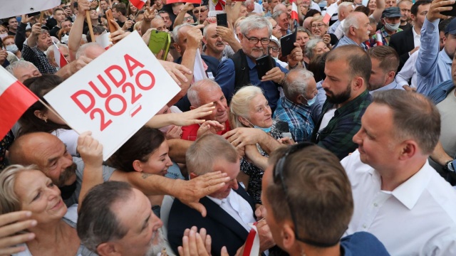Prezydent Andrzej Duda zaproponował inicjatywę ustawodawczą Rodzice decydują. Podczas spotkania z rodzicami i dziećmi w Warszawie przedstawił jej założenia.