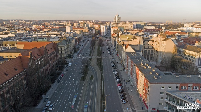 Kocham Szczecin - taki napis powstanie w sobotę na placu Lotników. Stworzą go z kolorowego piasku artyści i sympatycy Domu Kultury Słowianin.
