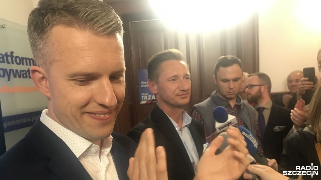- To była niesamowita kampania, obywatelski zryw, a finał nie jest oczywisty - mówił poseł Arkadiusz Marchewka, podczas wieczoru wyborczego Koalicji Obywatelskiej.