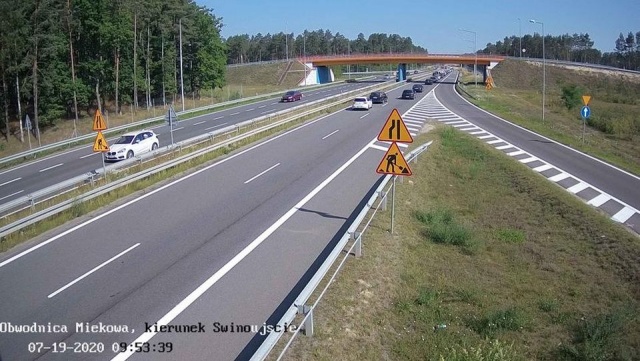 Ruch na trasach prowadzących nad morze jest umiarkowany. Nigdzie nie tworzą się korki.