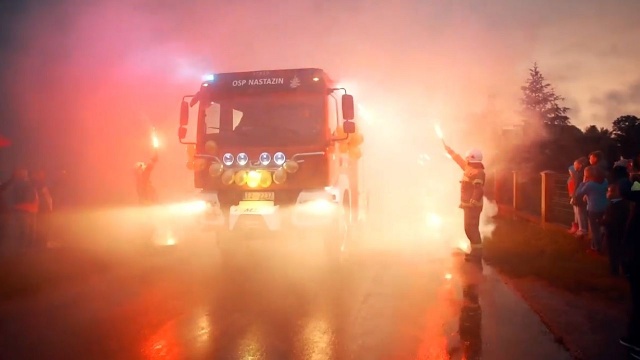 Długo wyczekiwany wóz strażacki trafił do Ochotniczej Straży Pożarnej w Nastazinie w gminie Maszewo.