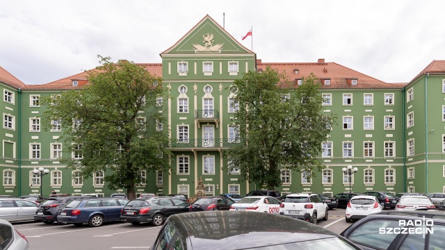 Trzeba rezerwować termin, aby załatwić sprawę w szczecińskim magistracie - to w związku z zagrożeniem epidemicznym.