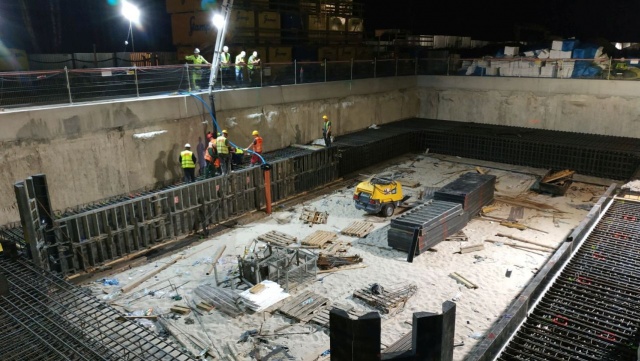 Rozpoczął się załadunek gigantycznej maszyny, która wydrąży tunel w Świnoujściu. Na przełomie września i października przypłynie ona do Polski.