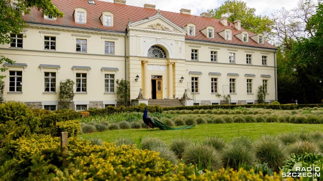 Są dwie oferty przejęcia Ogrodu Dendrologicznego w Przelewicach - Ministerstwa Rolnictwa i Urzędu Marszałkowskiego. Wybrać muszą radni Przelewic. Muszą, bo gminie brakuje prawie miliona złotych do sprawnego zarządzania ogrodem.